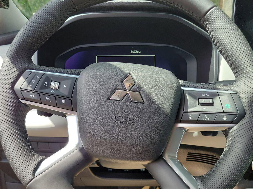 new 2025 Mitsubishi Outlander car, priced at $33,890