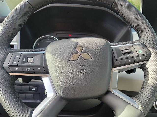 new 2025 Mitsubishi Outlander car, priced at $30,785