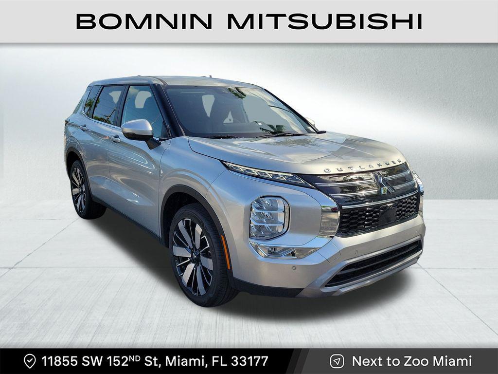 new 2025 Mitsubishi Outlander car, priced at $30,105