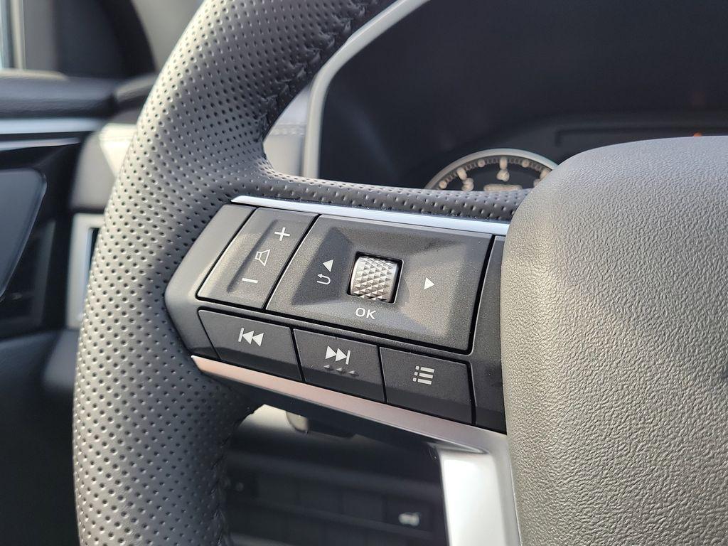 new 2025 Mitsubishi Outlander car, priced at $30,105