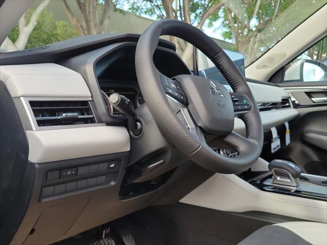 new 2025 Mitsubishi Outlander car, priced at $30,700