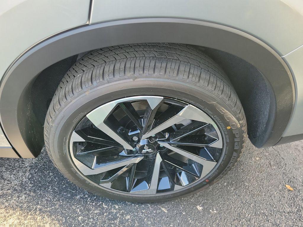 new 2025 Mitsubishi Outlander PHEV car, priced at $37,265