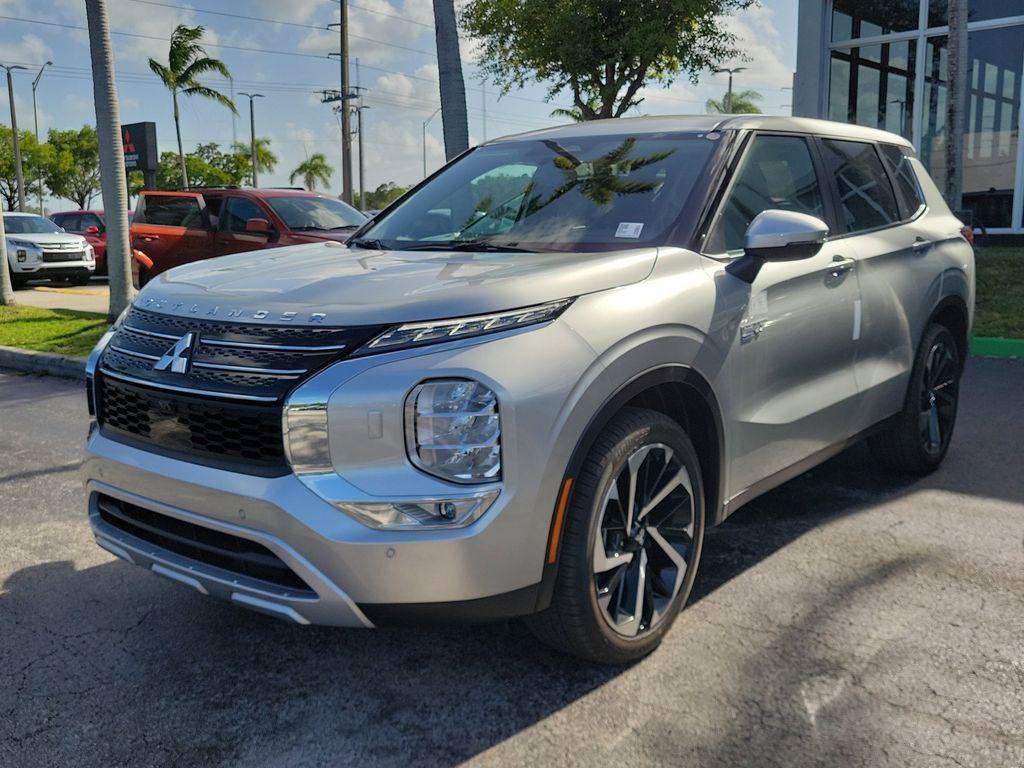 new 2025 Mitsubishi Outlander PHEV car, priced at $37,265