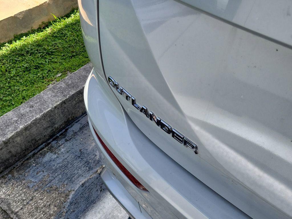 new 2025 Mitsubishi Outlander PHEV car, priced at $38,795