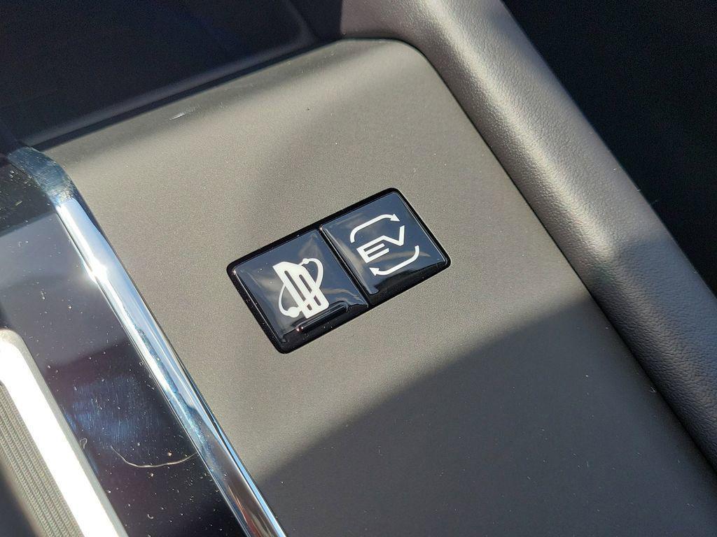 new 2025 Mitsubishi Outlander PHEV car, priced at $38,795