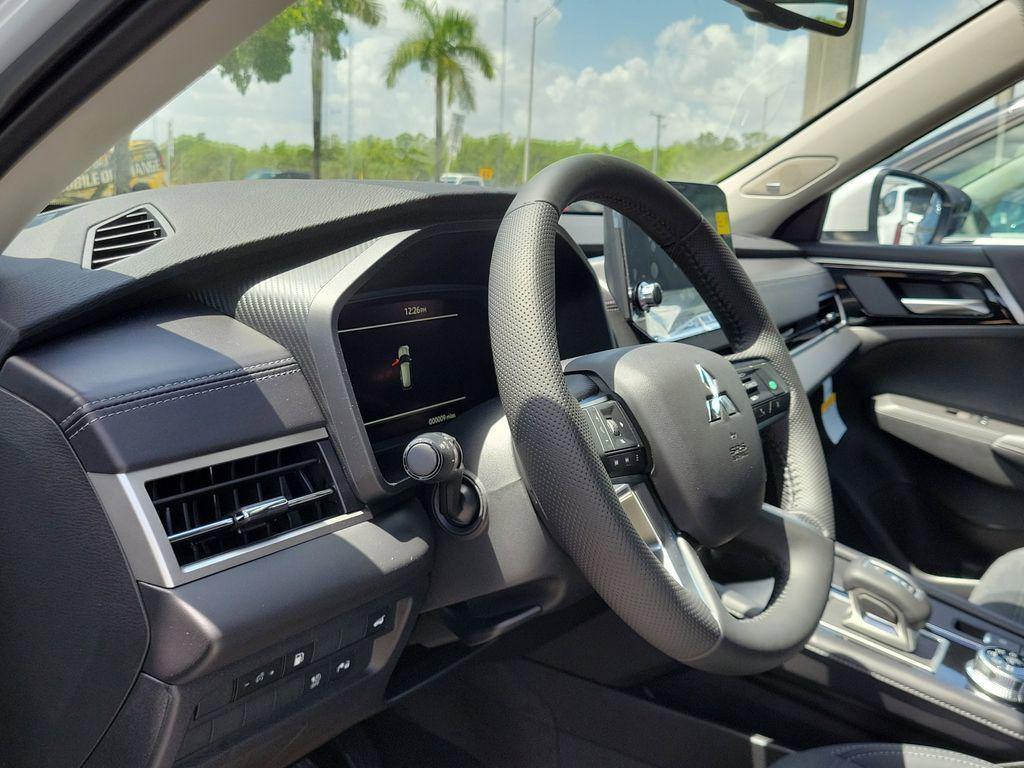 new 2025 Mitsubishi Outlander PHEV car, priced at $38,795