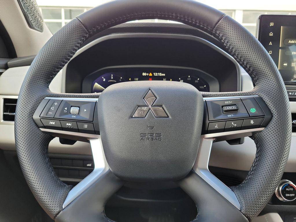 new 2025 Mitsubishi Outlander car, priced at $34,680