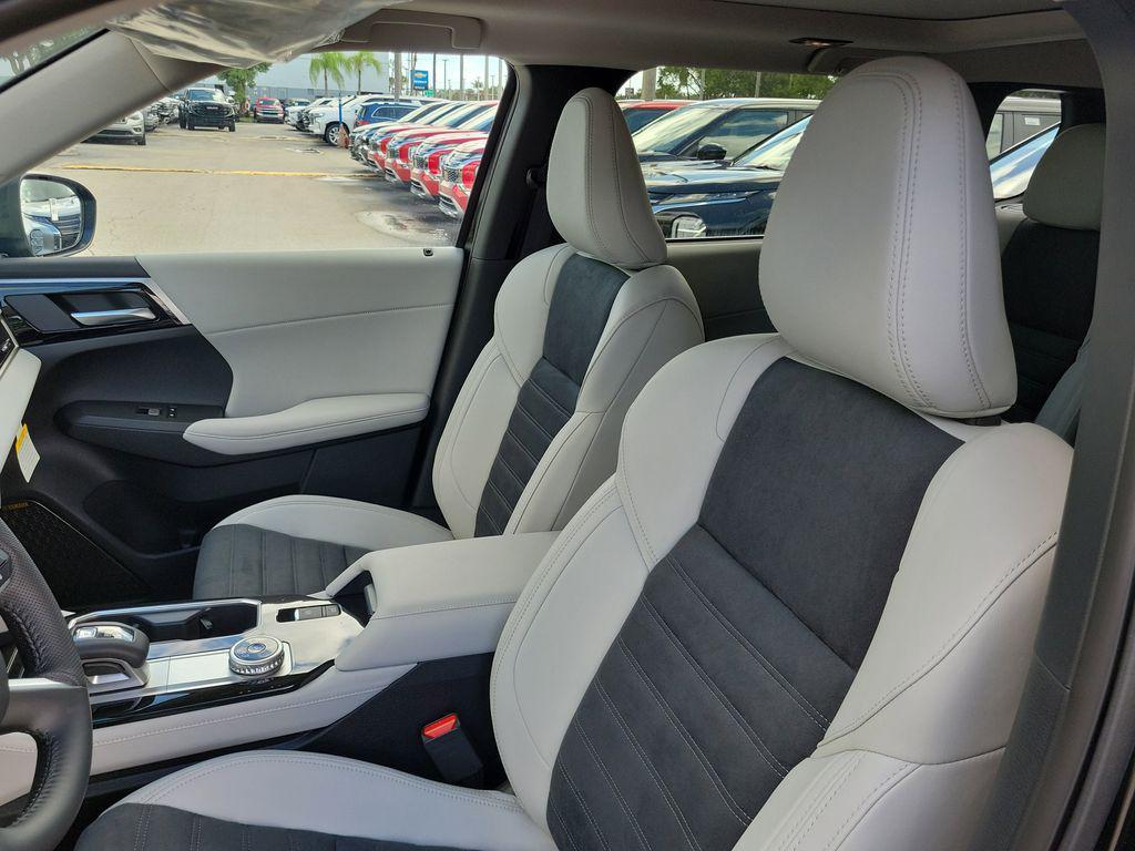 new 2025 Mitsubishi Outlander car, priced at $34,680