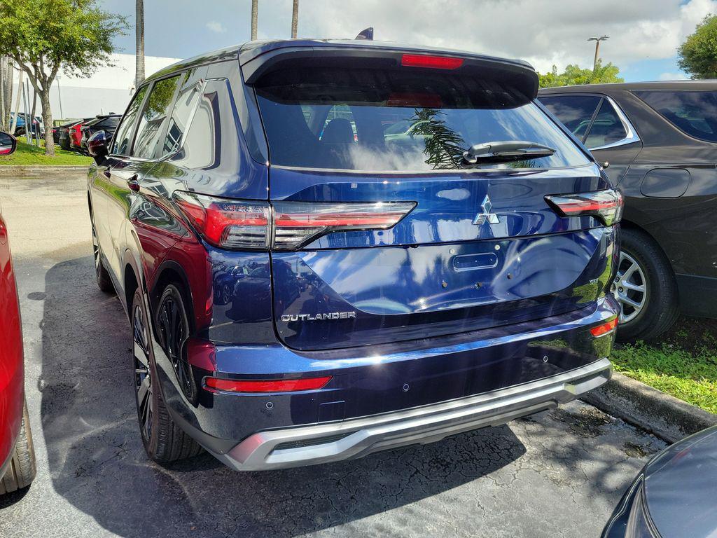 new 2025 Mitsubishi Outlander car, priced at $32,555