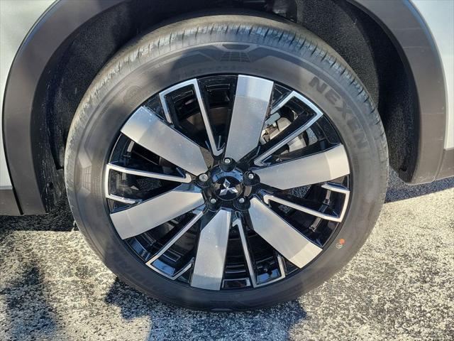 new 2025 Mitsubishi Outlander car, priced at $32,730