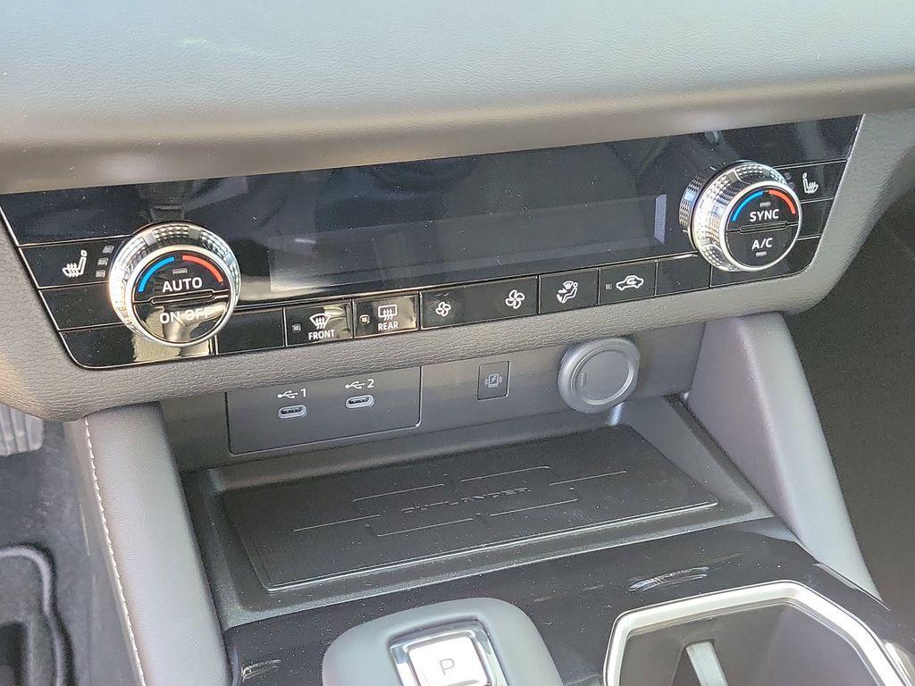 new 2025 Mitsubishi Outlander car, priced at $31,590