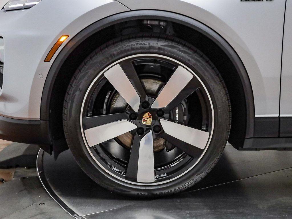 used 2025 Porsche Macan car, priced at $83,838