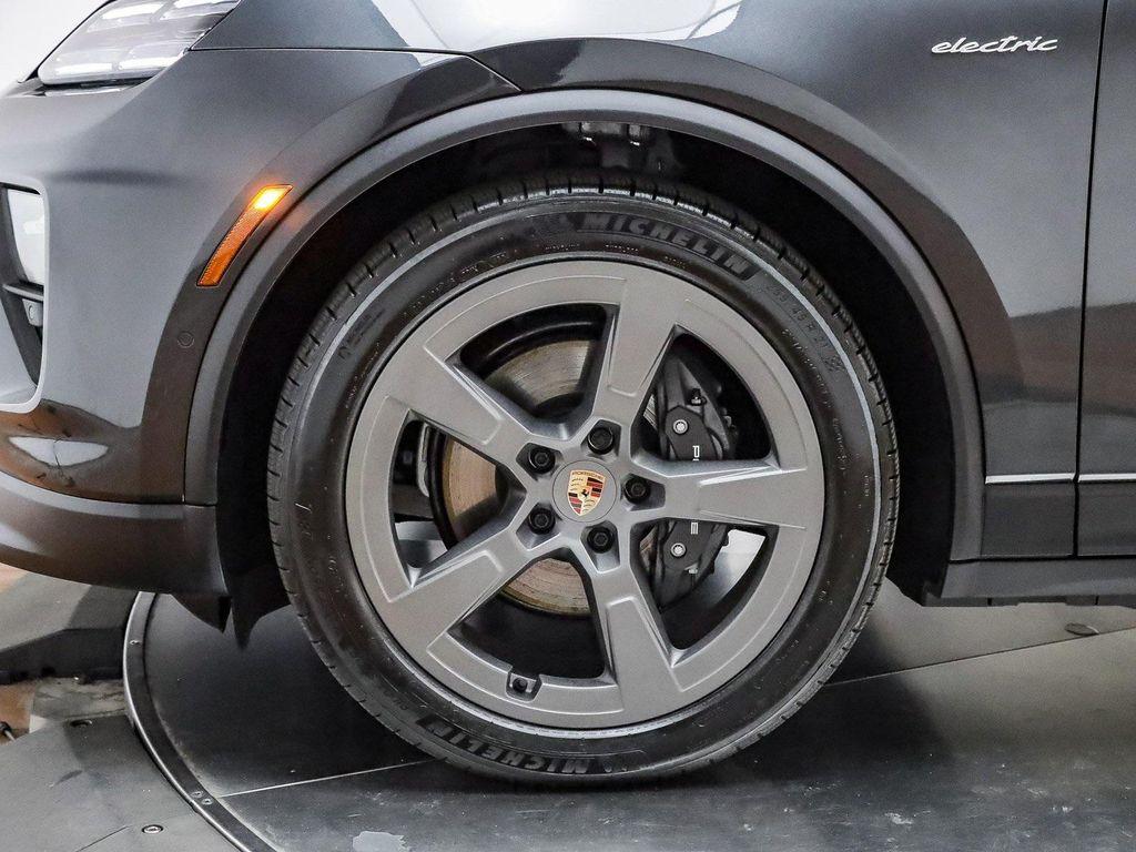 used 2025 Porsche Macan car, priced at $92,789
