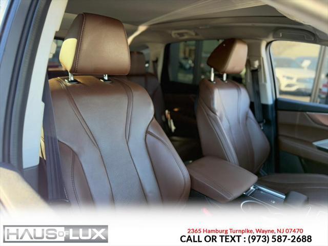 used 2022 Acura MDX car, priced at $35,995