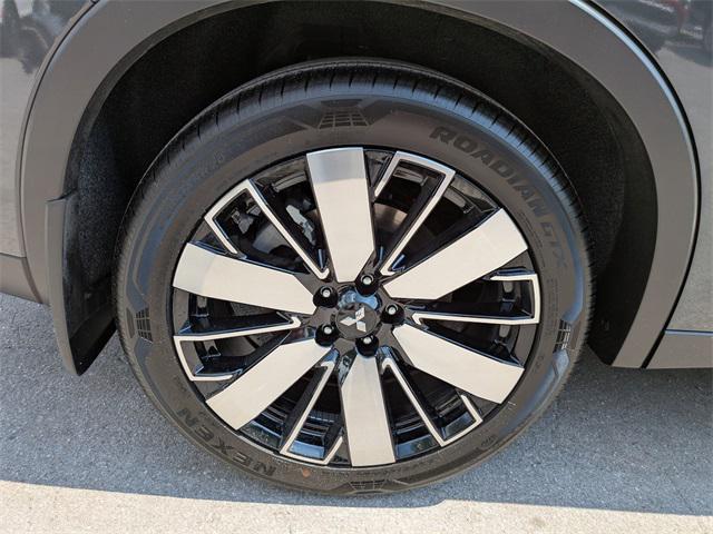 new 2025 Mitsubishi Outlander car, priced at $29,272