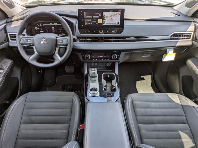 new 2025 Mitsubishi Outlander car, priced at $29,272