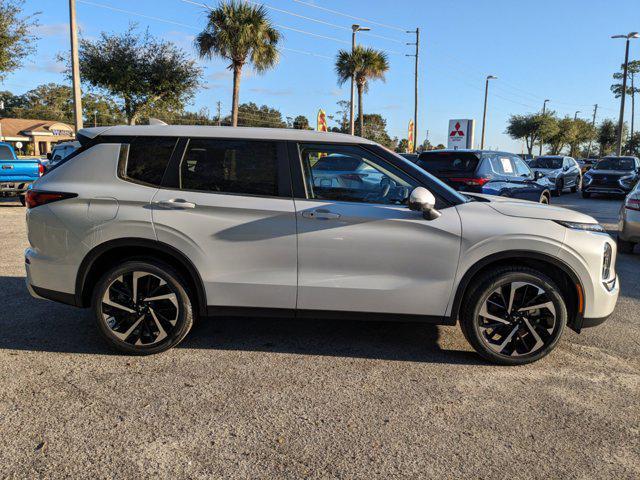 new 2024 Mitsubishi Outlander car, priced at $26,100