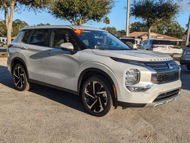 new 2024 Mitsubishi Outlander car, priced at $26,100