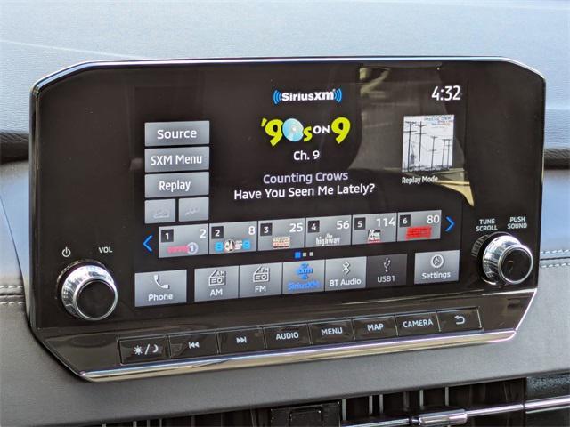 used 2023 Mitsubishi Outlander PHEV car, priced at $26,700