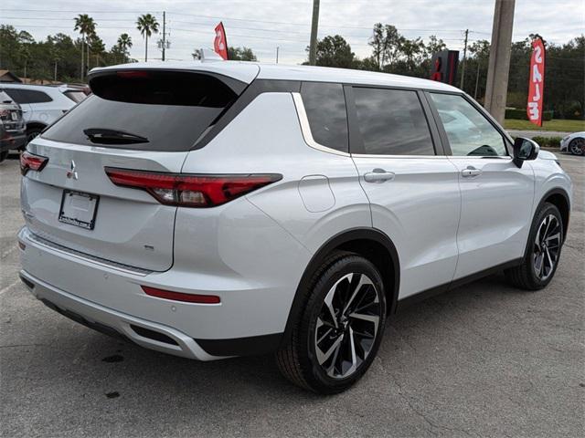 new 2024 Mitsubishi Outlander car, priced at $25,590