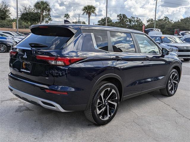 new 2024 Mitsubishi Outlander car, priced at $27,520