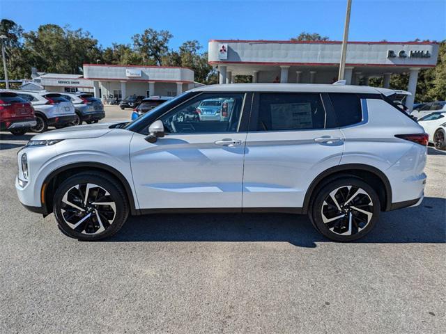 new 2024 Mitsubishi Outlander car, priced at $24,915