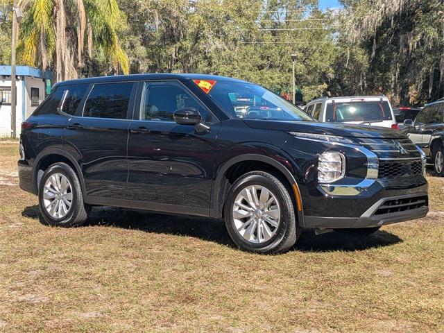 new 2025 Mitsubishi Outlander car, priced at $26,483