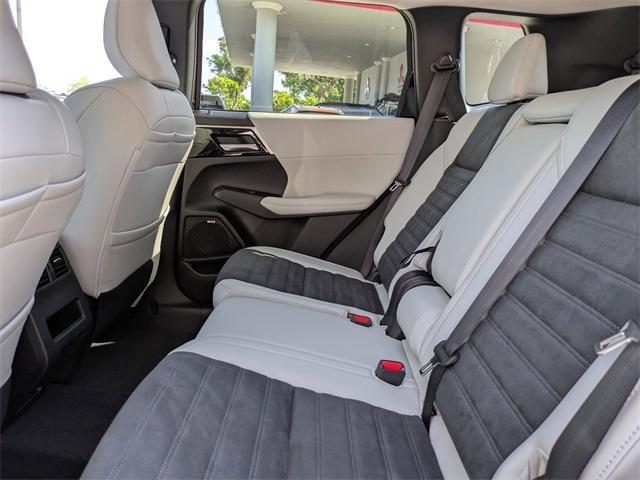 new 2025 Mitsubishi Outlander car, priced at $28,877