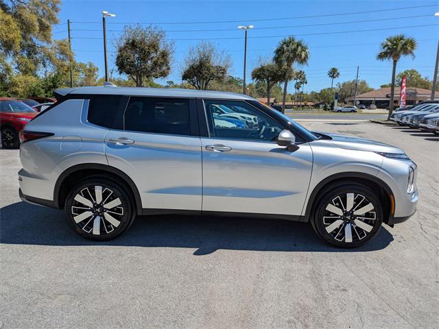 new 2025 Mitsubishi Outlander car, priced at $30,869
