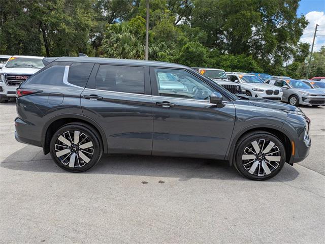 new 2025 Mitsubishi Outlander car, priced at $26,057