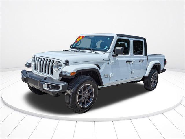 used 2023 Jeep Gladiator car, priced at $26,200