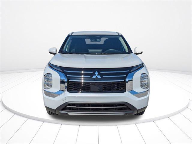 new 2025 Mitsubishi Outlander car, priced at $26,888