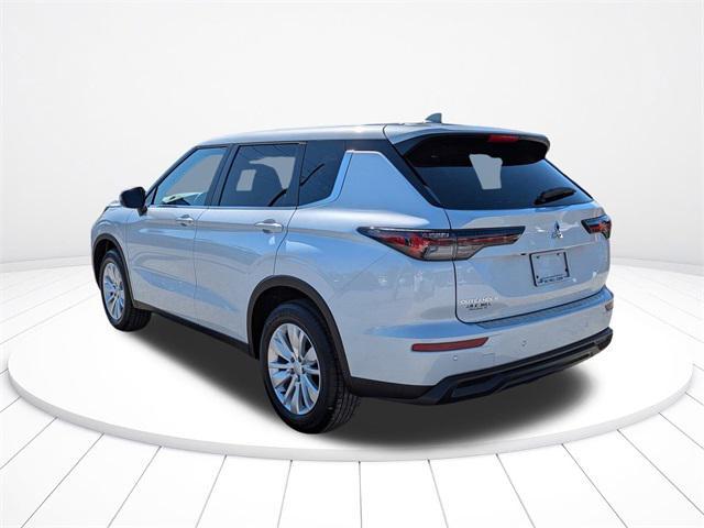 new 2025 Mitsubishi Outlander car, priced at $26,888