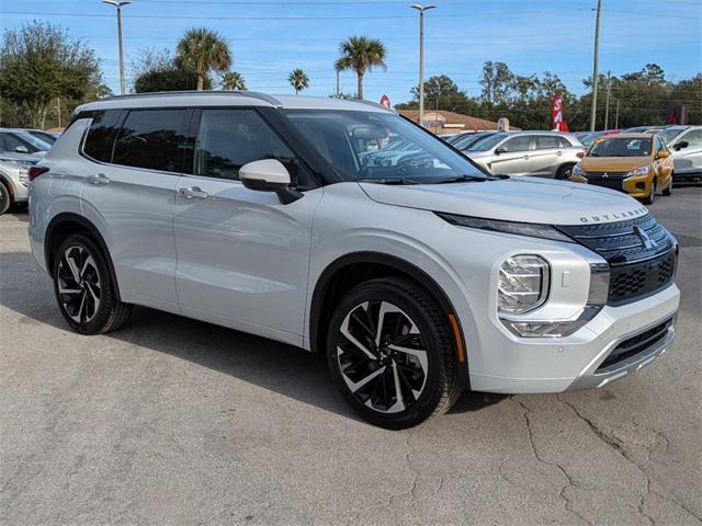 new 2024 Mitsubishi Outlander car, priced at $26,720