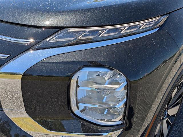new 2025 Mitsubishi Outlander car, priced at $25,875