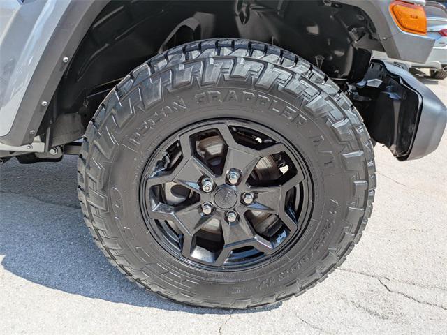 used 2021 Jeep Gladiator car, priced at $29,167
