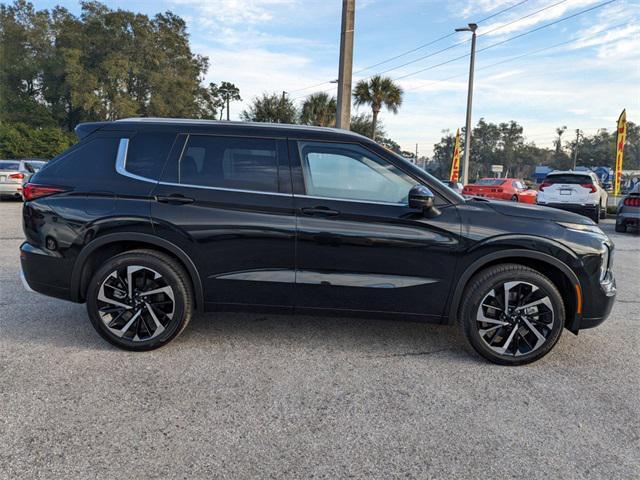 new 2024 Mitsubishi Outlander car, priced at $26,310