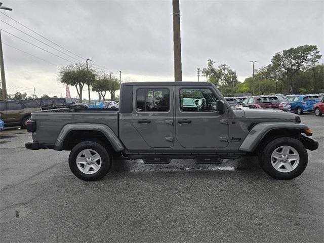 used 2021 Jeep Wrangler Unlimited car, priced at $33,394