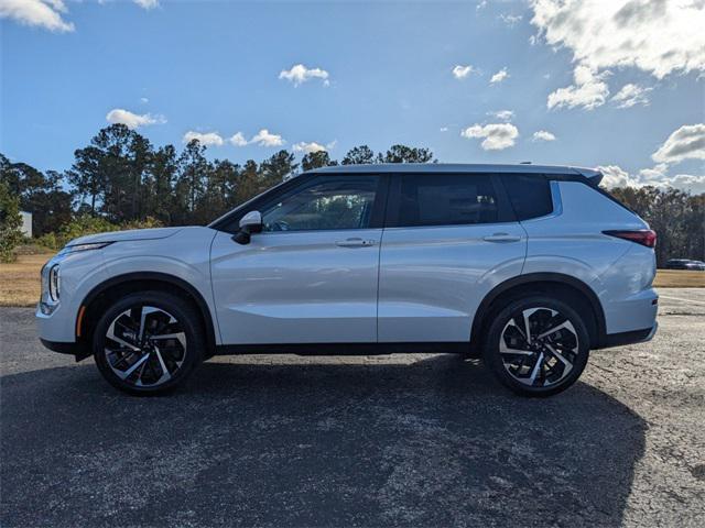 new 2024 Mitsubishi Outlander car