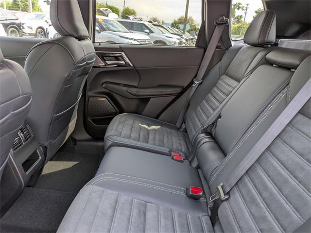 new 2025 Mitsubishi Outlander car, priced at $30,792