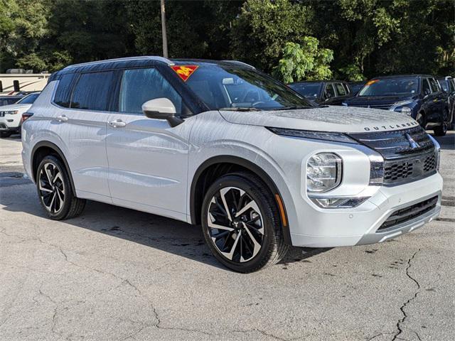 new 2024 Mitsubishi Outlander car, priced at $31,339