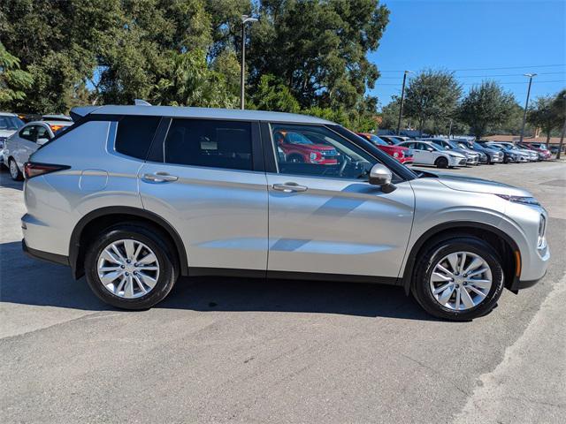 new 2025 Mitsubishi Outlander car, priced at $26,576