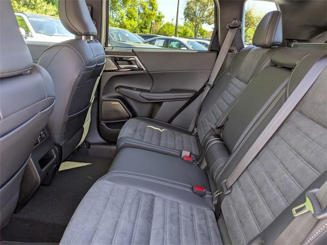 new 2025 Mitsubishi Outlander car, priced at $31,084