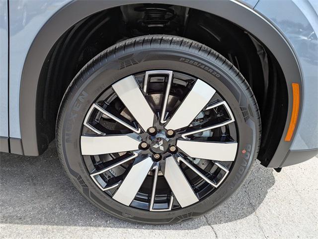 new 2025 Mitsubishi Outlander car, priced at $26,280