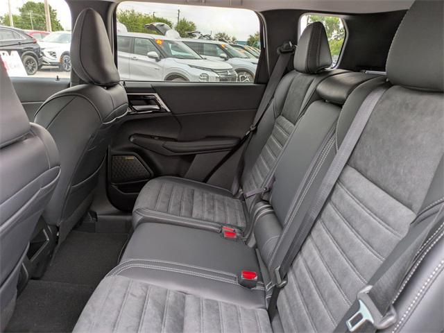 new 2025 Mitsubishi Outlander car, priced at $29,803