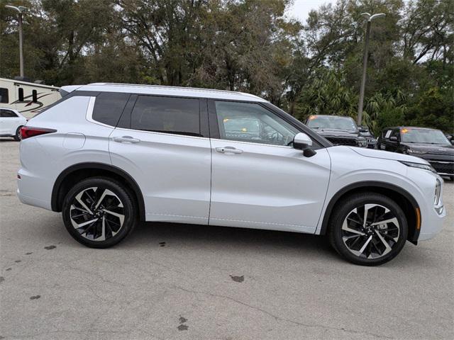 new 2024 Mitsubishi Outlander car, priced at $26,960