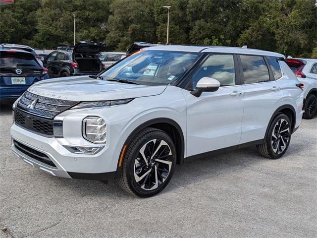 new 2024 Mitsubishi Outlander car, priced at $30,590