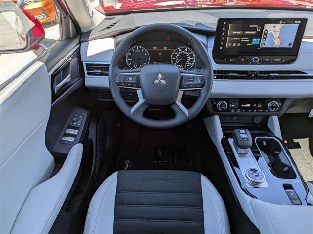 new 2025 Mitsubishi Outlander car, priced at $30,387