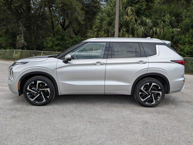 new 2024 Mitsubishi Outlander car, priced at $28,260