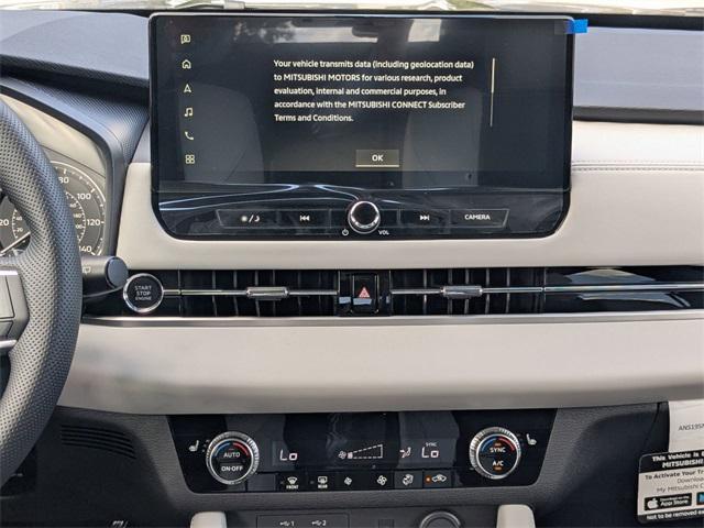 new 2025 Mitsubishi Outlander car, priced at $30,092